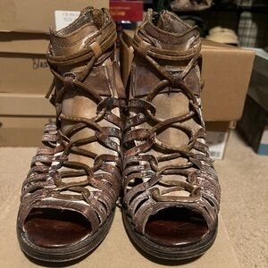 Freebird by Steve Wazee sandals size 9